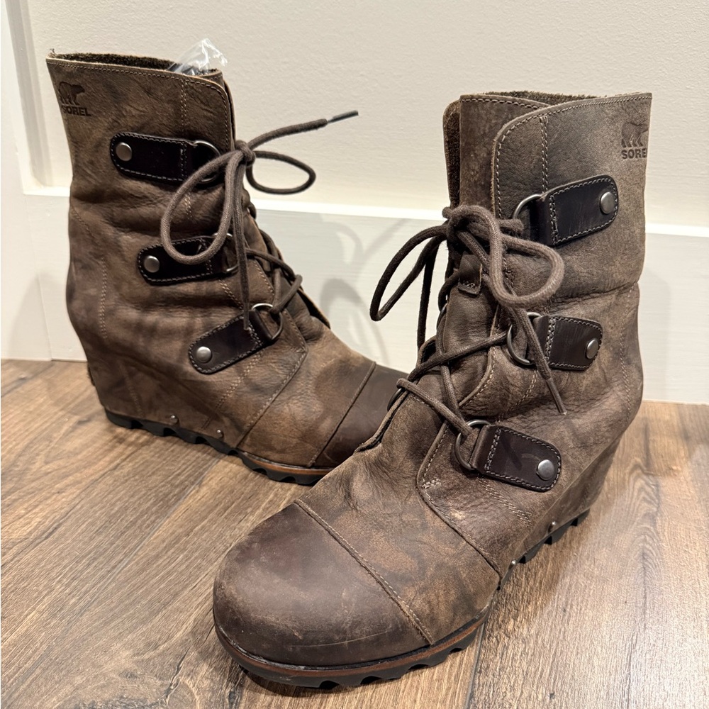 Sorel Dark Brown Lace-Up Wedge Boots